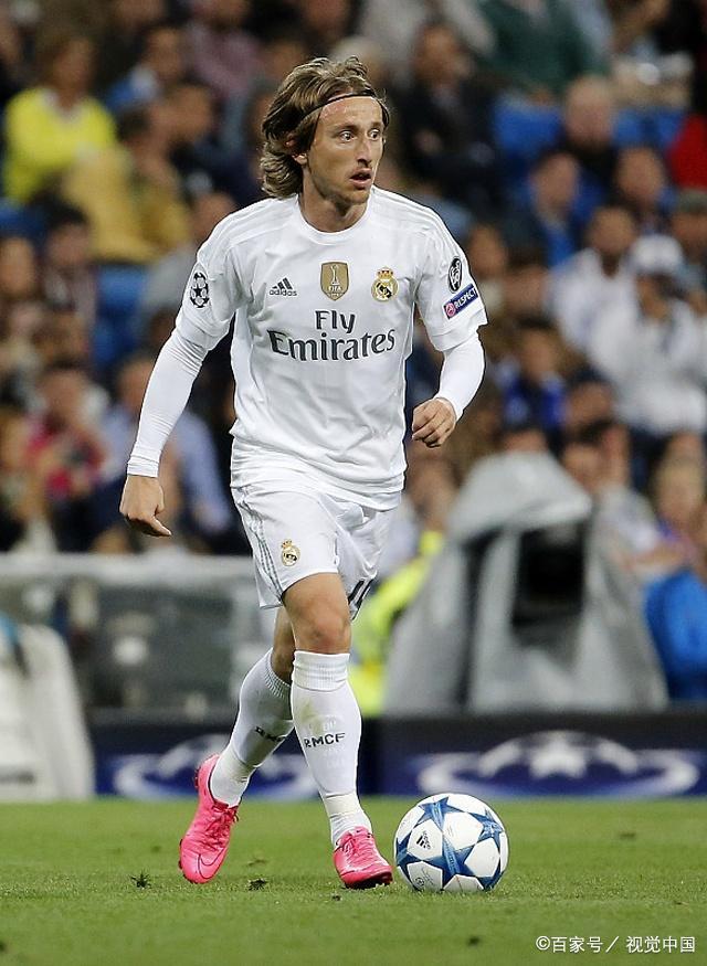 穆雷砍50+且投篮命中率超75%场次，后卫领域仅次于乔丹